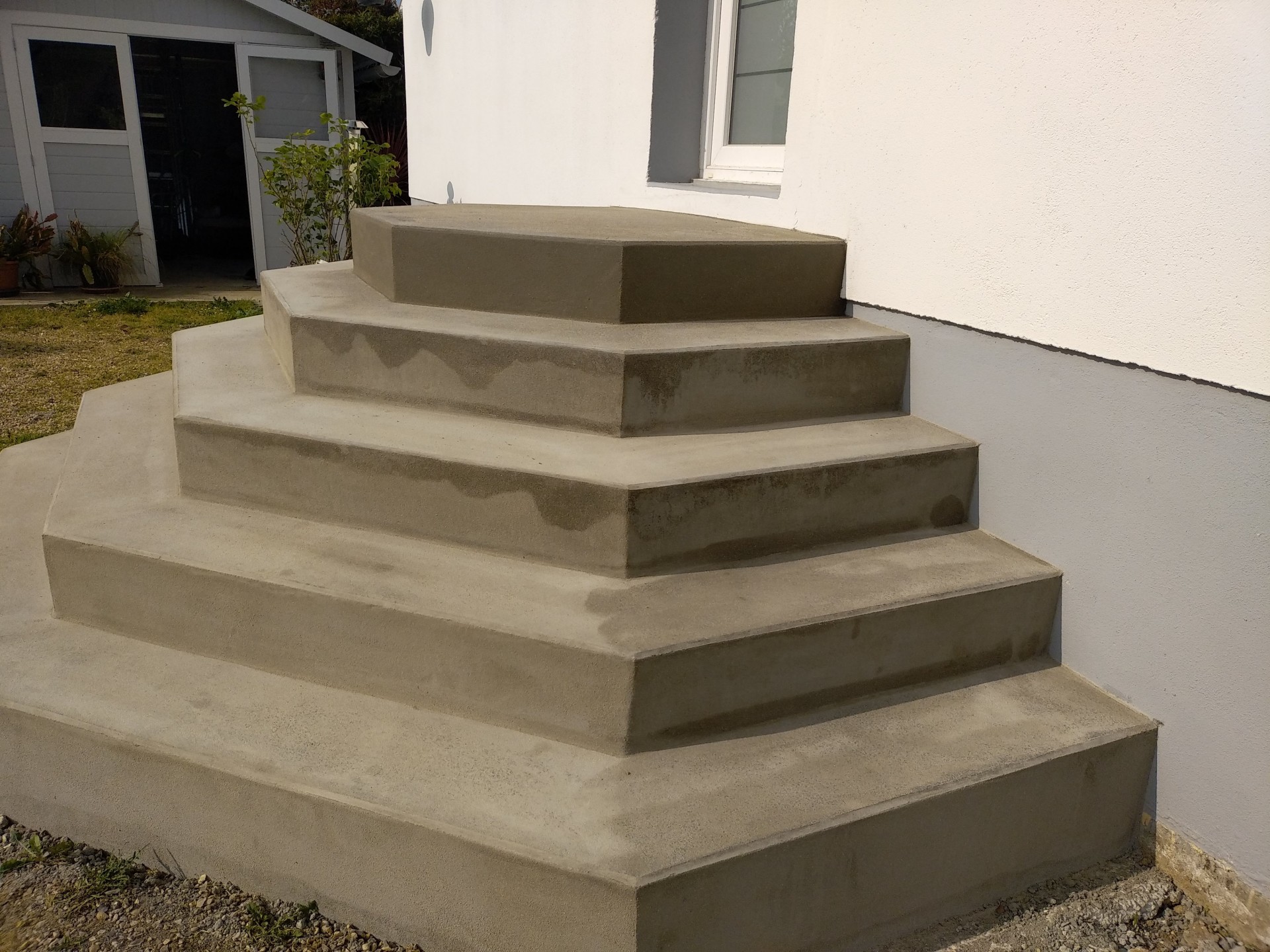 Création d'un escalier en béton